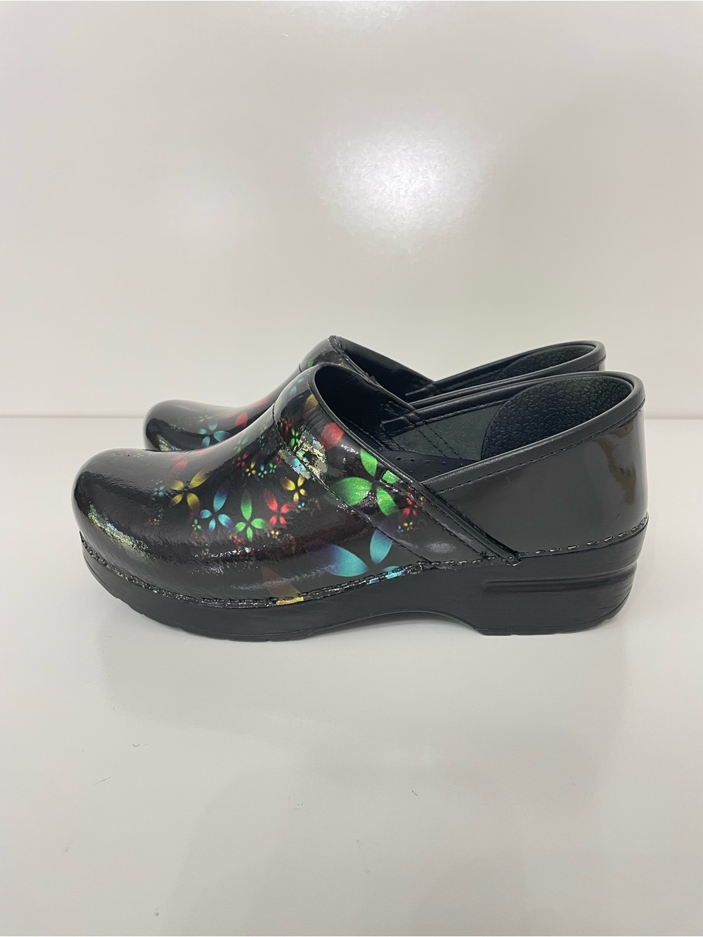 Dansko Leather Professional Black Glossy Clogs Rainbow Floral Womens EU 39 Ortho
